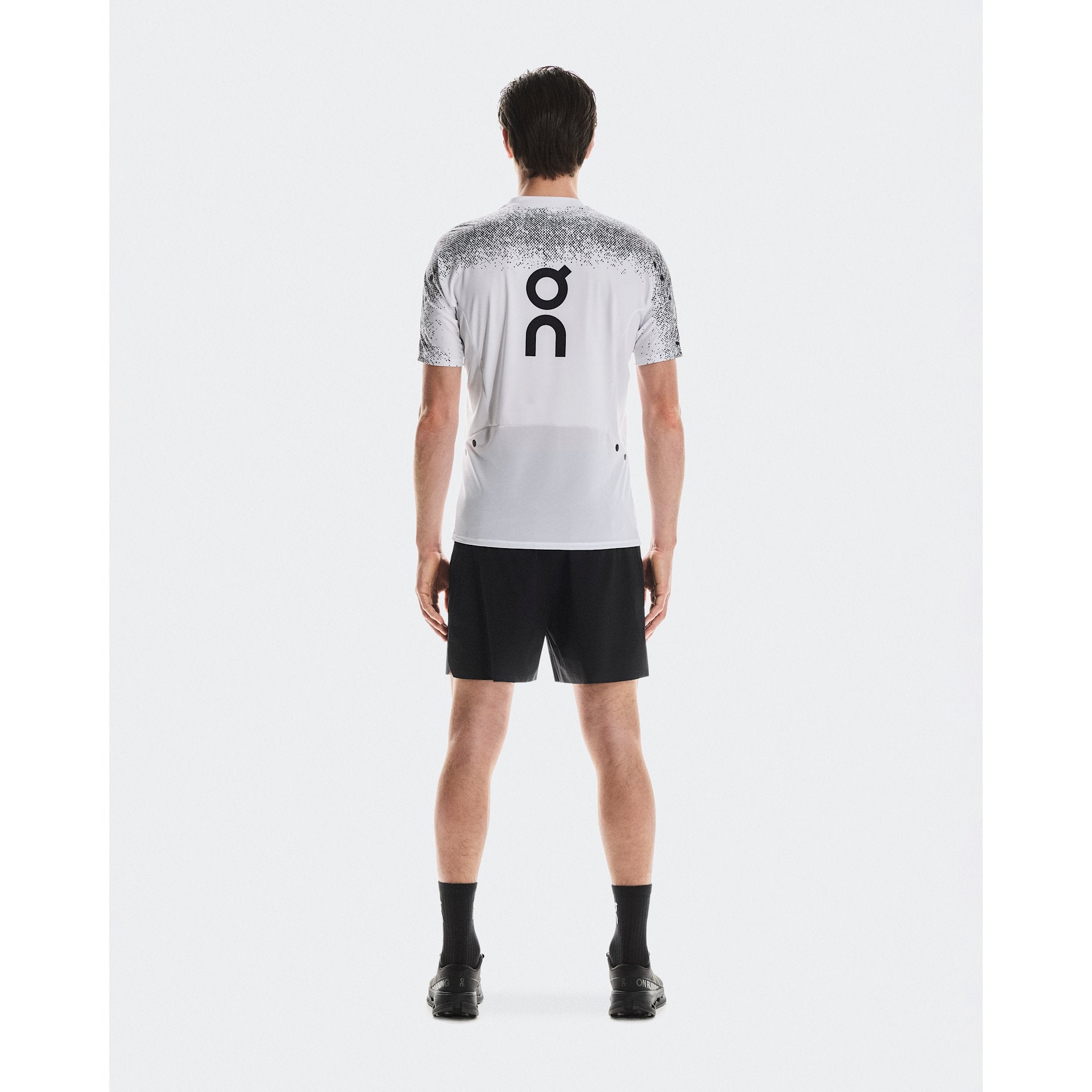On Ultra-T White | Iron