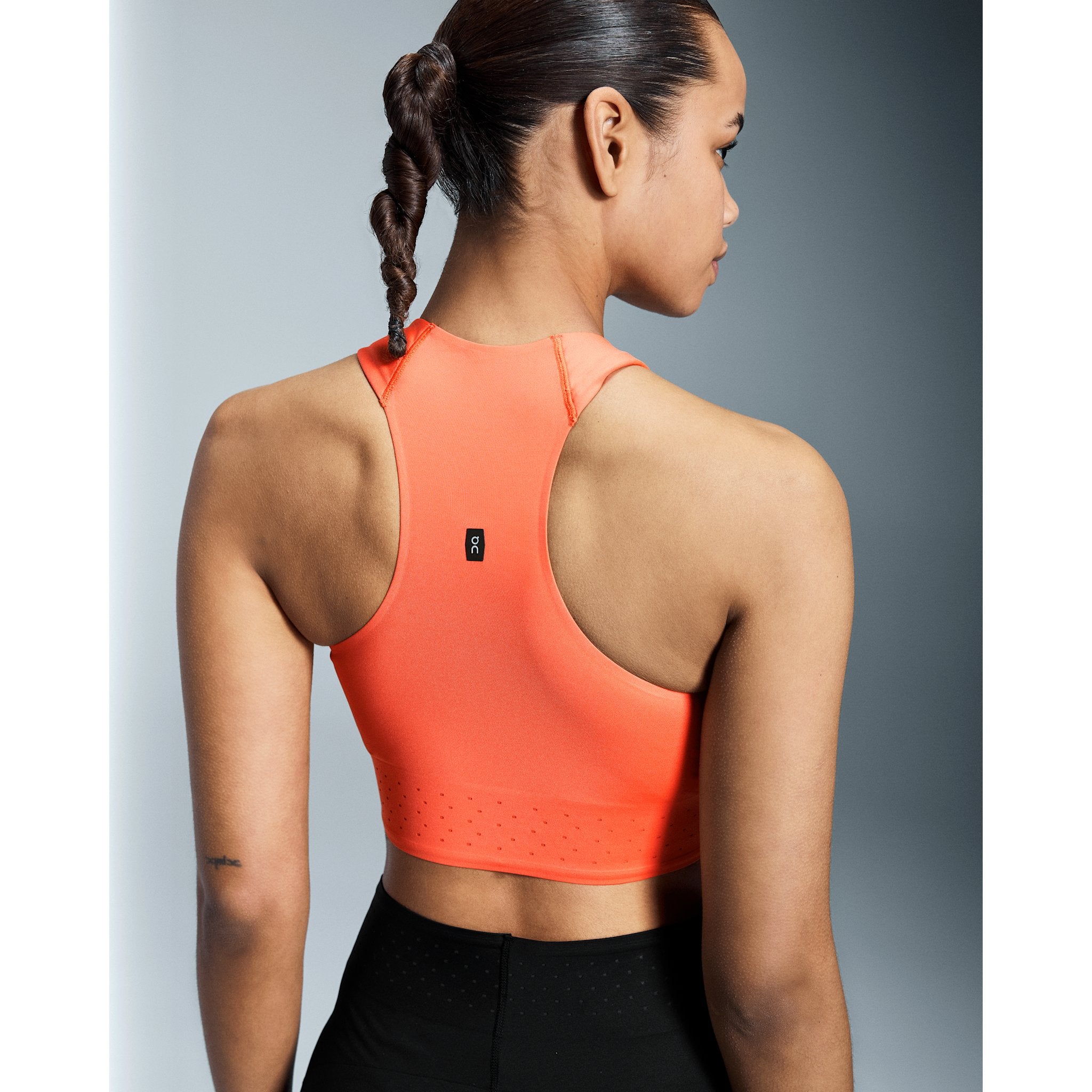 On Race Crop Flame | Black