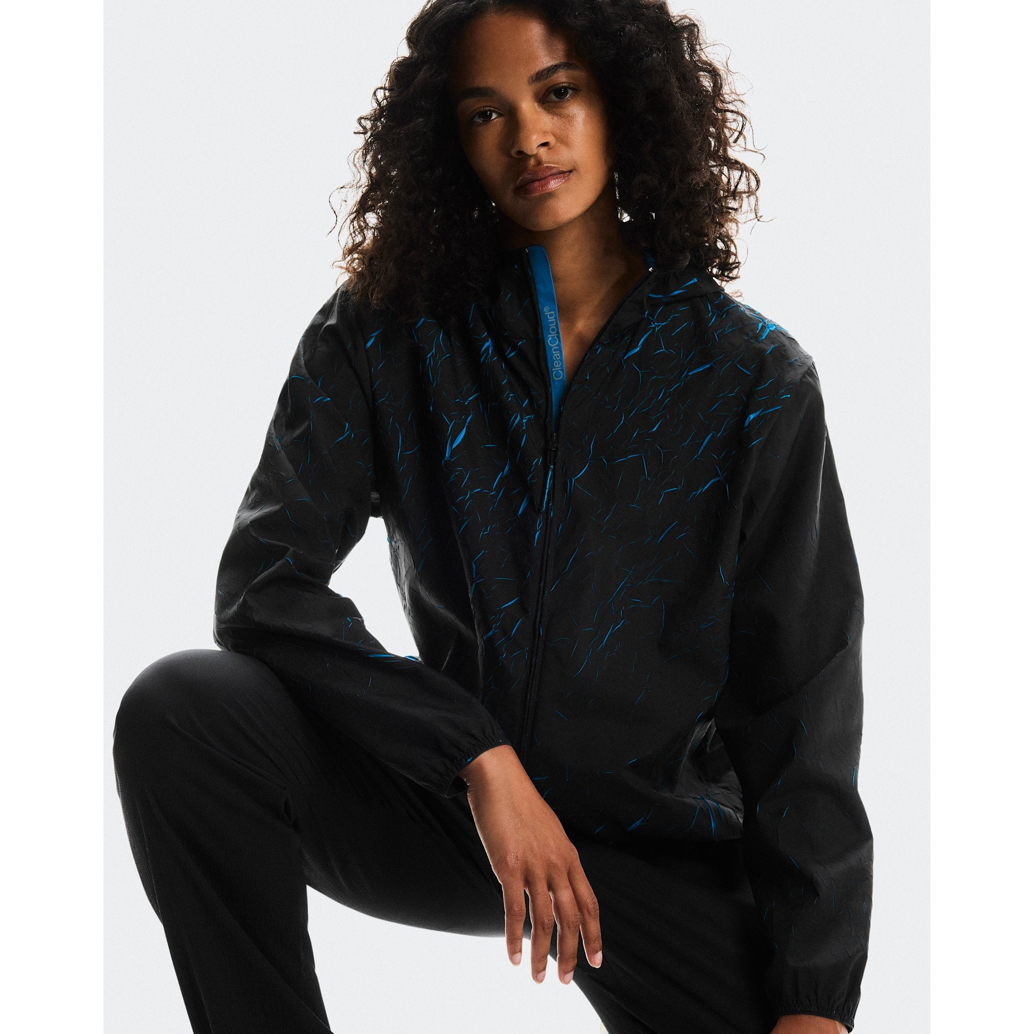 On Pace Run Jacket Malibu | Black