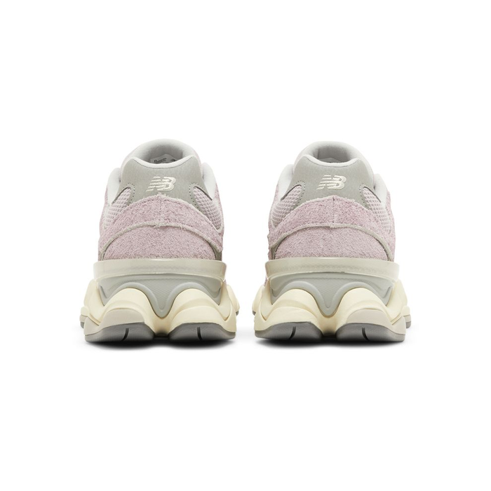 New Balance 9060 'December Sky'