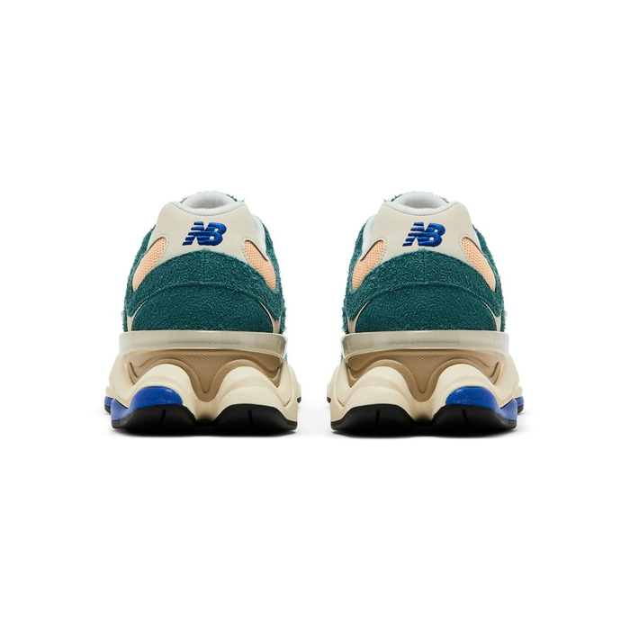 New Balance 9060 'New Spruce Peach Blossom'