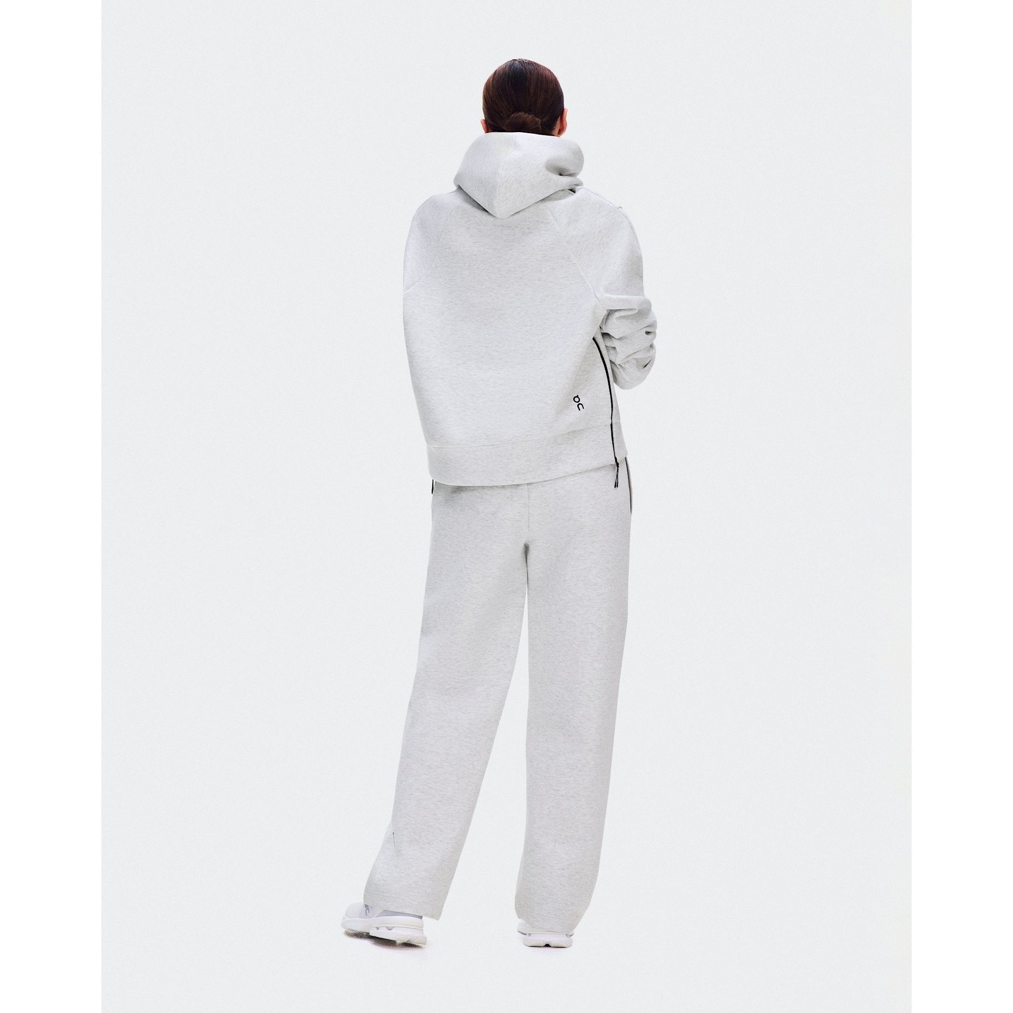 On Focus Tech Hoodie Crater