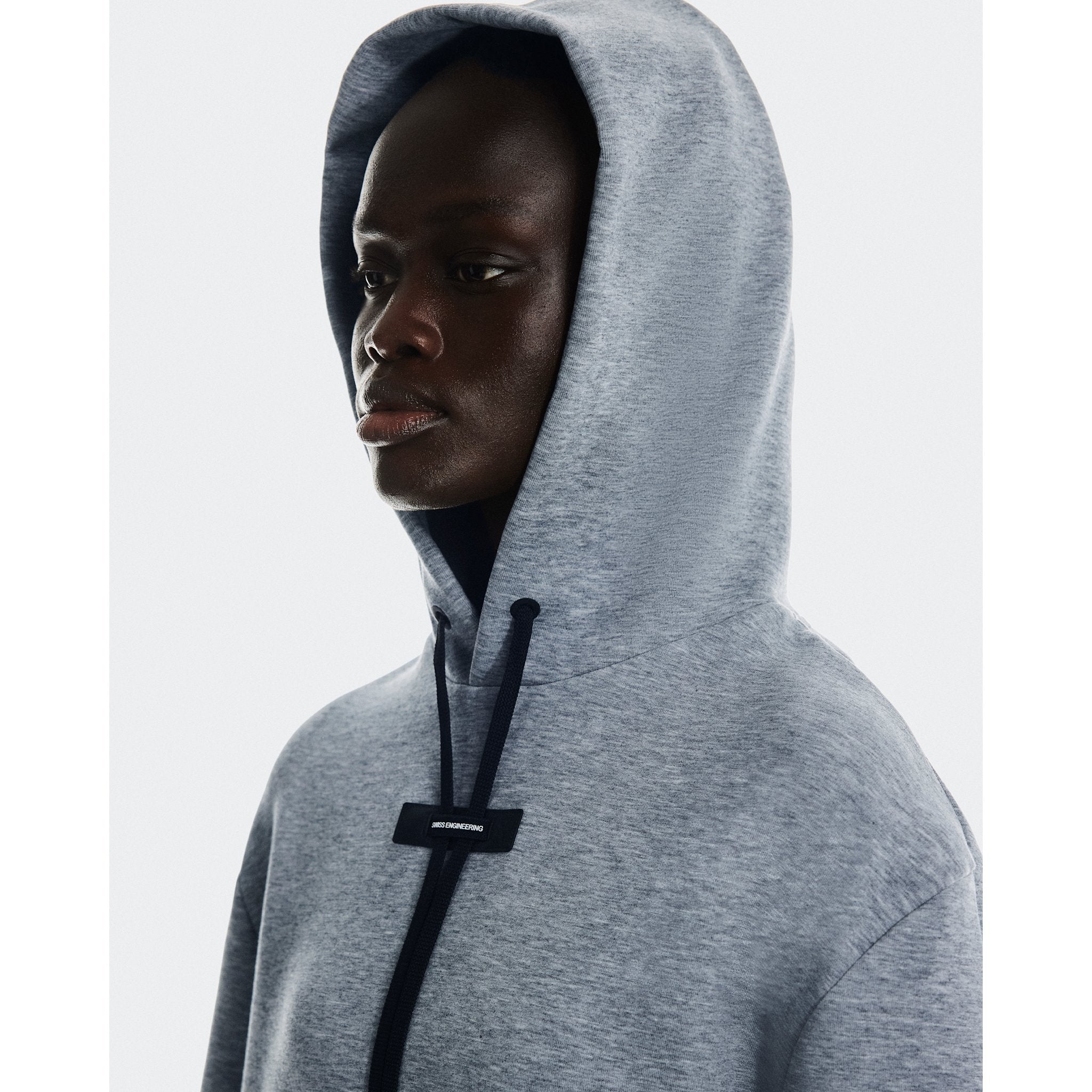 On Focus Tech Hoodie Basalt