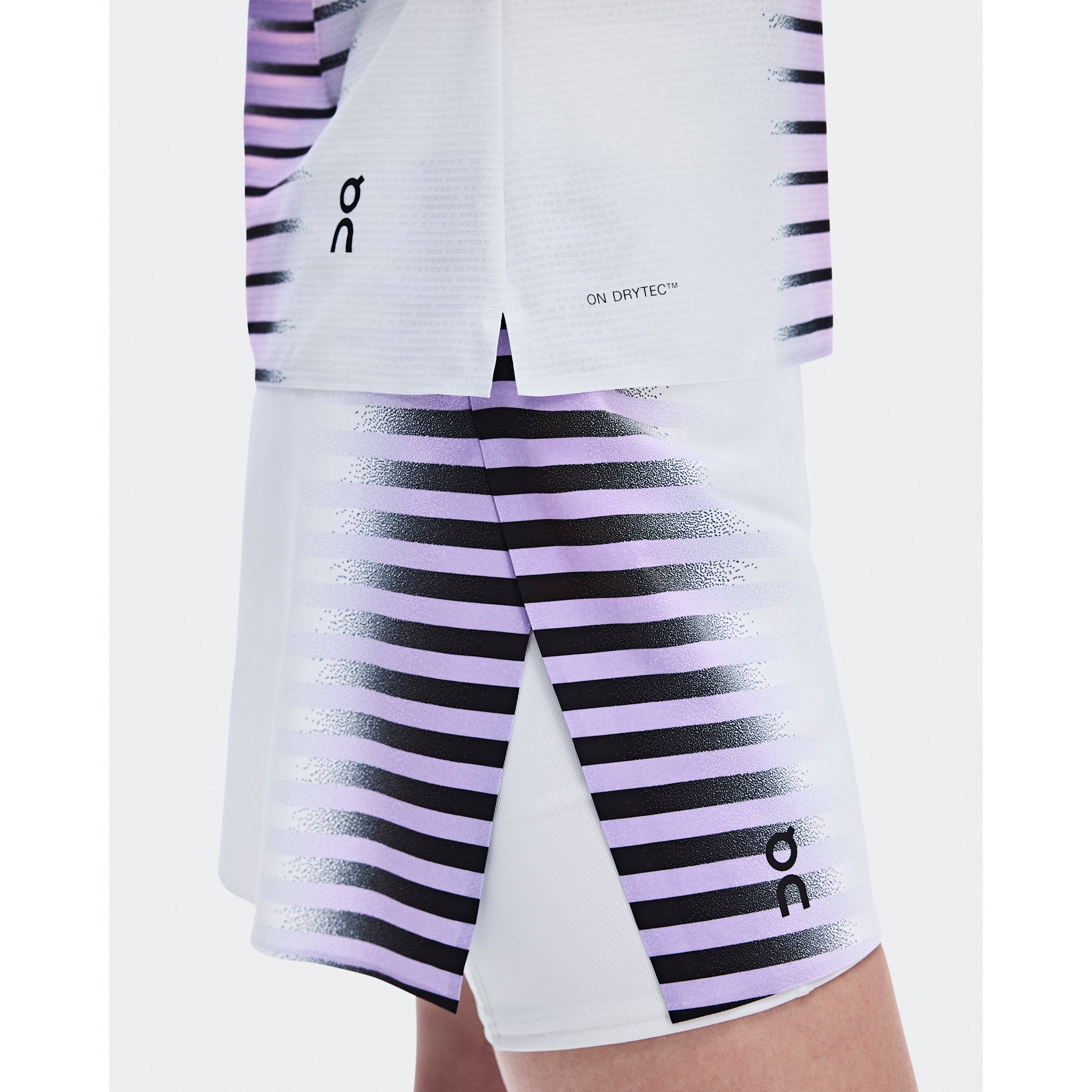 On Court-T Edge Bloom | White