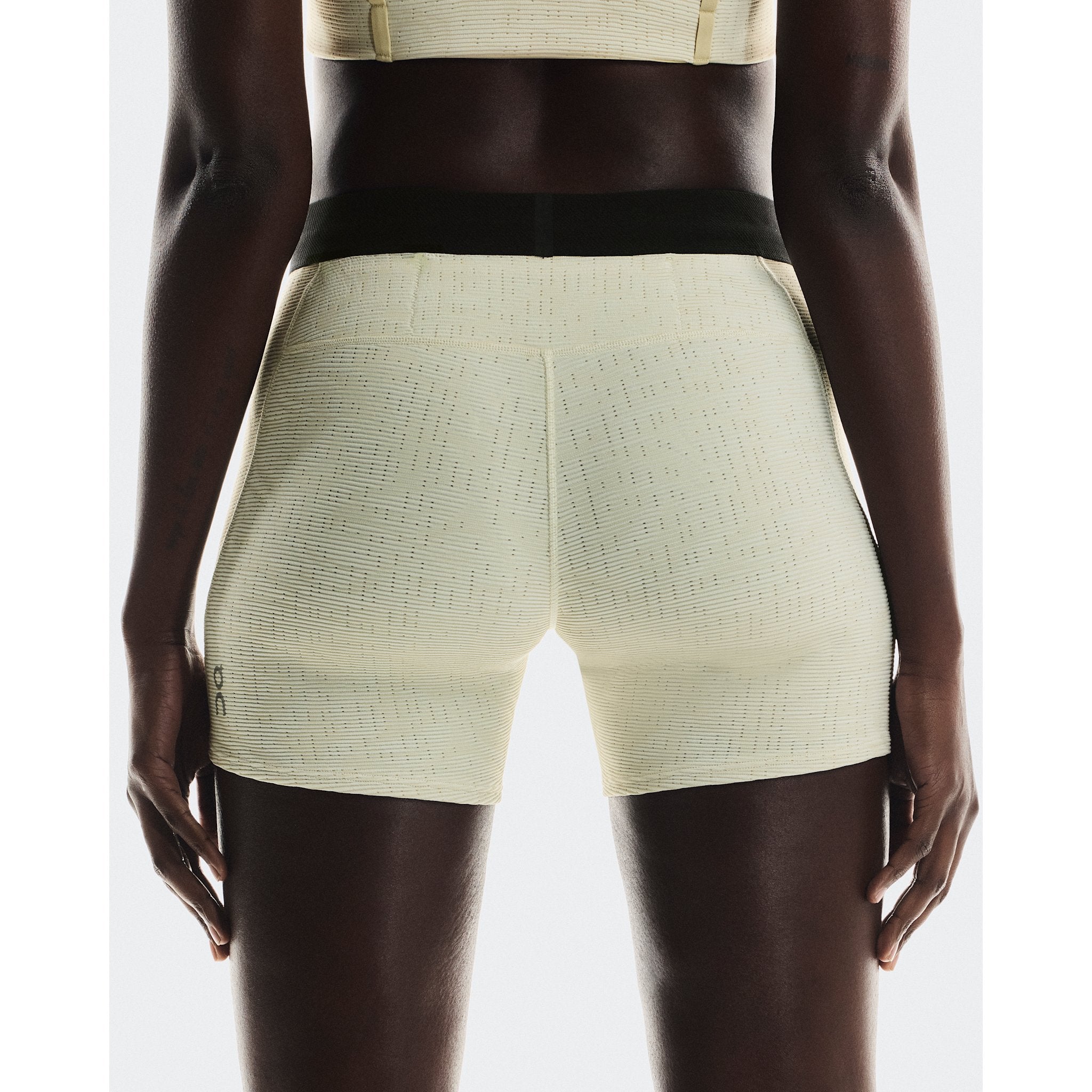 On Pace Tights Short Ice