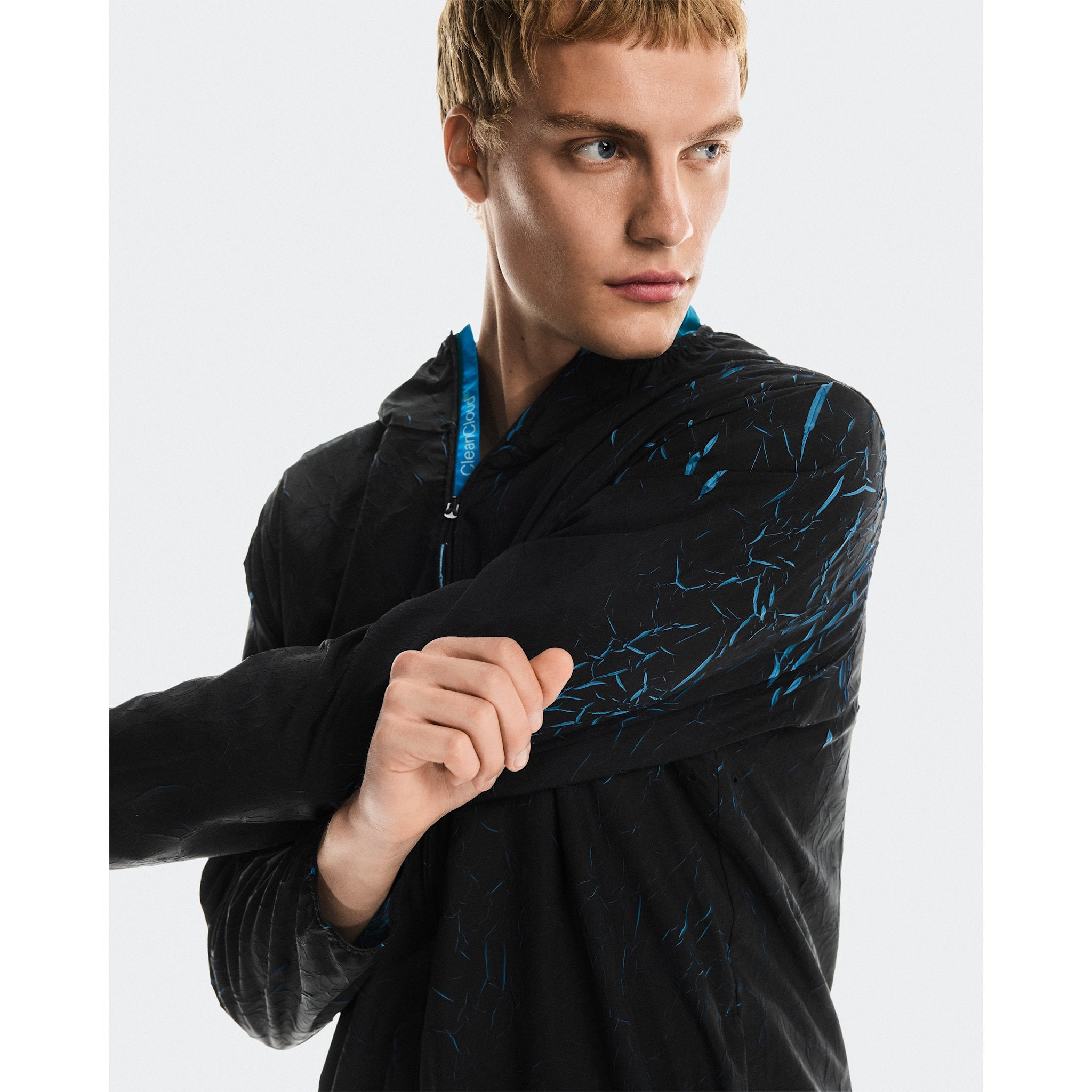 On Pace Run Jacket Malibu | Black