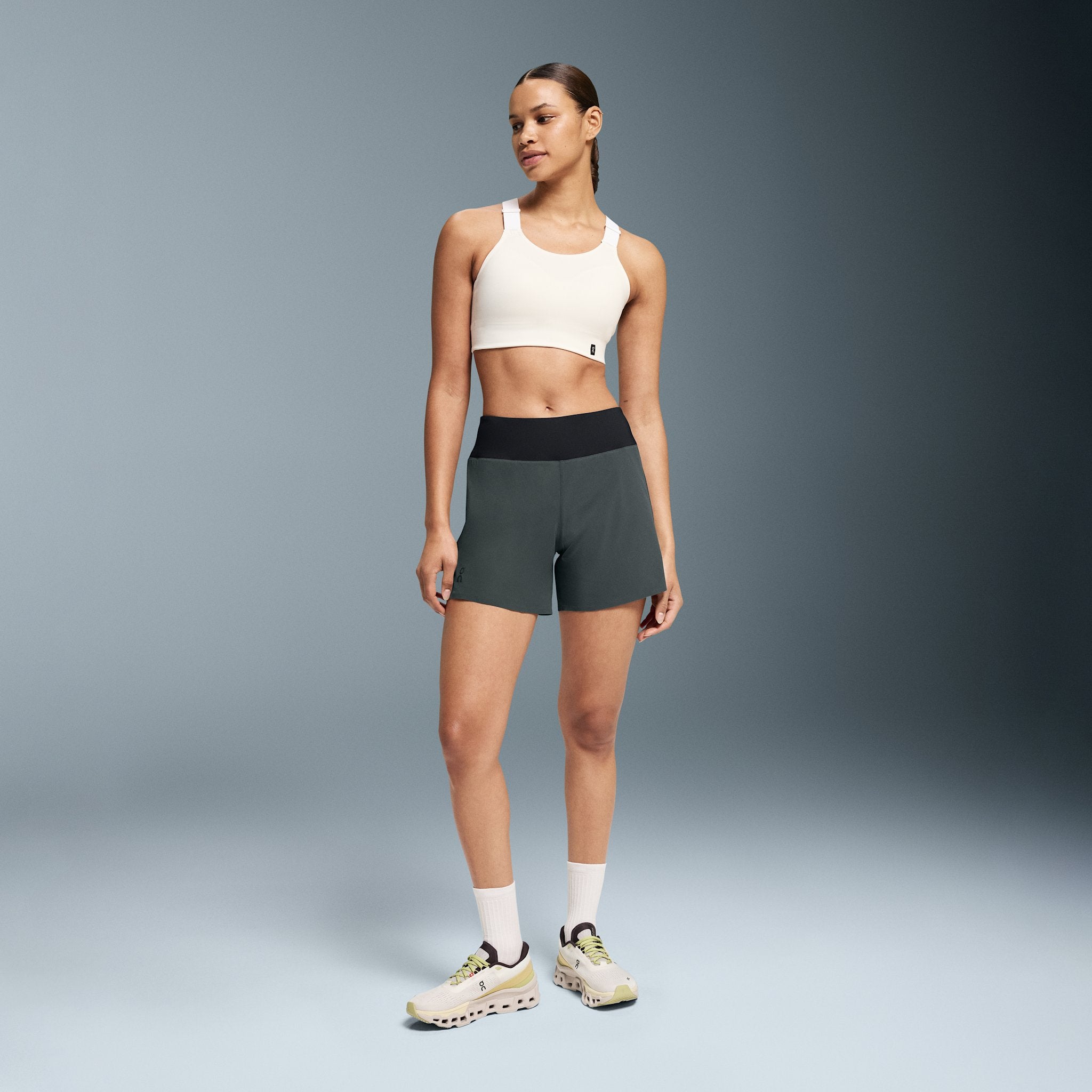 On 5" Running Shorts Lead | Black