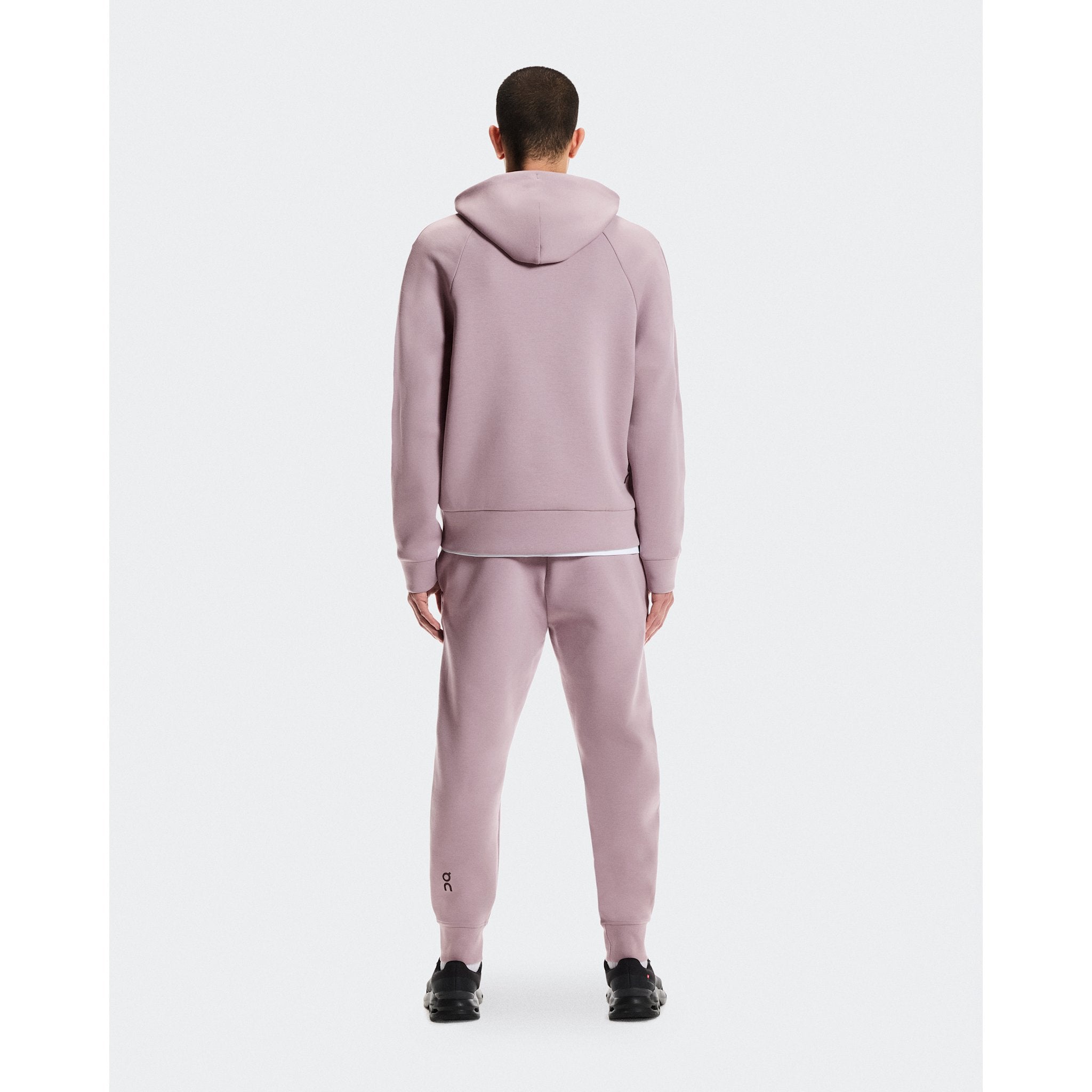 On Focus Tech Sweatpants Heron