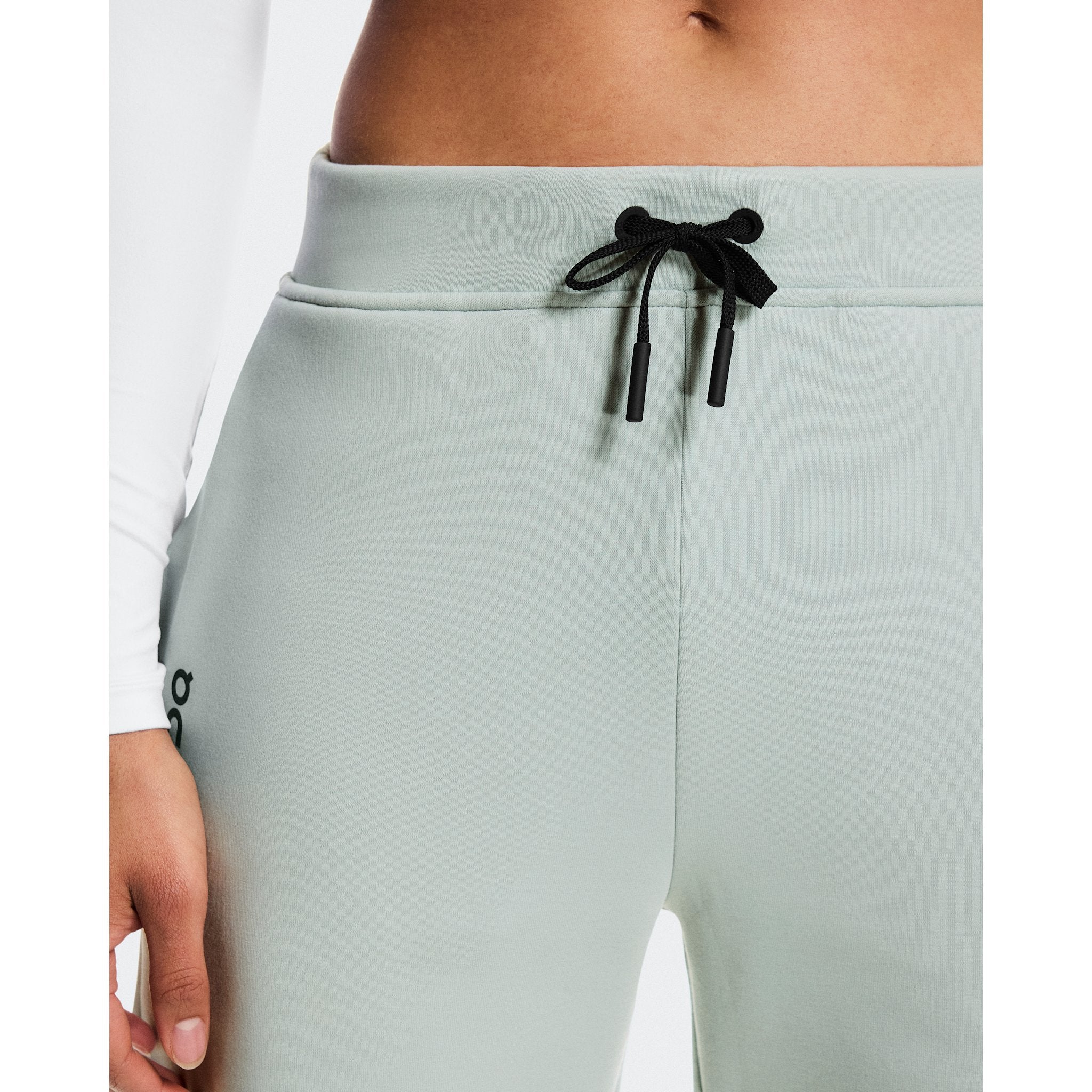 On Focus Tech Sweatpants Mineral
