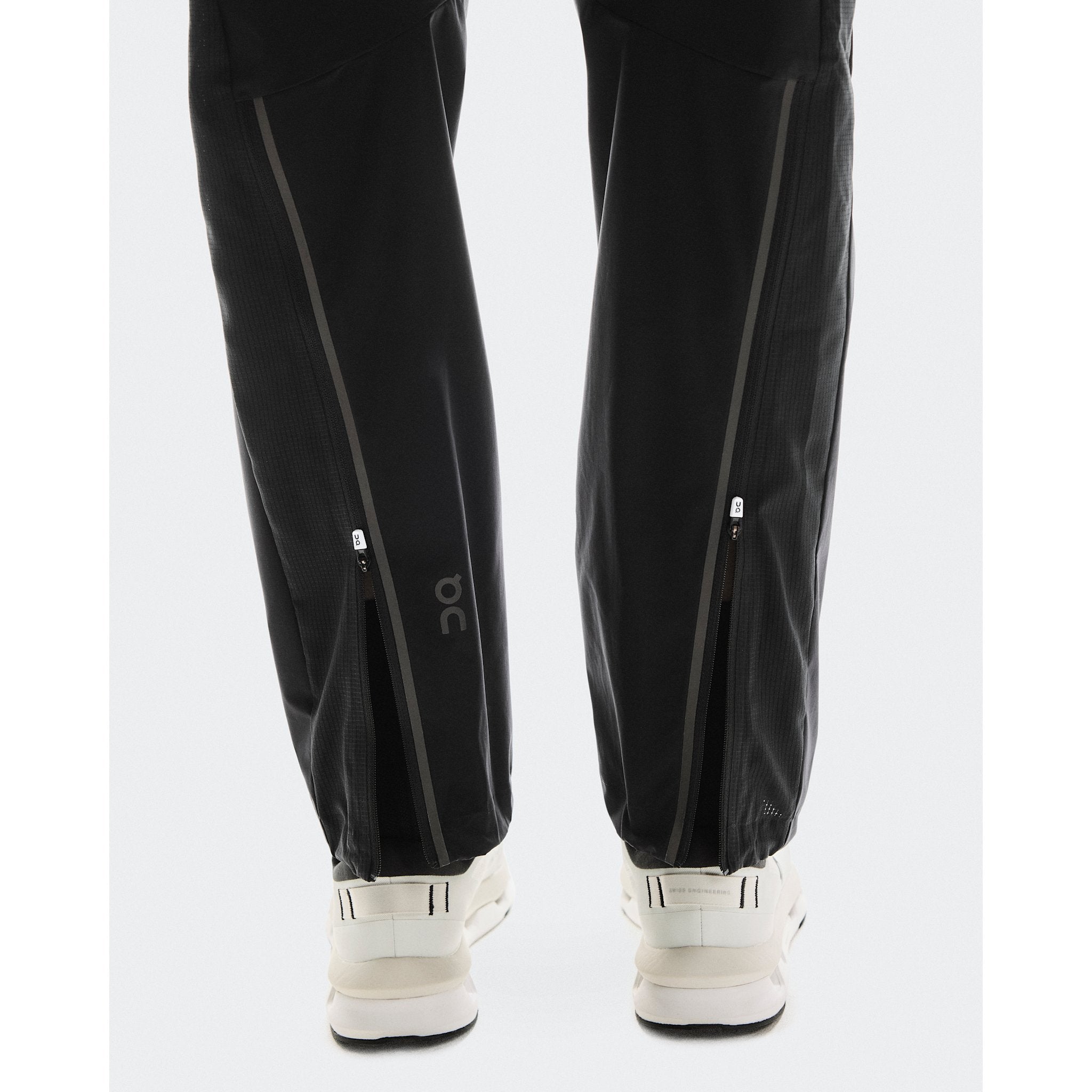 On Track Pants Black