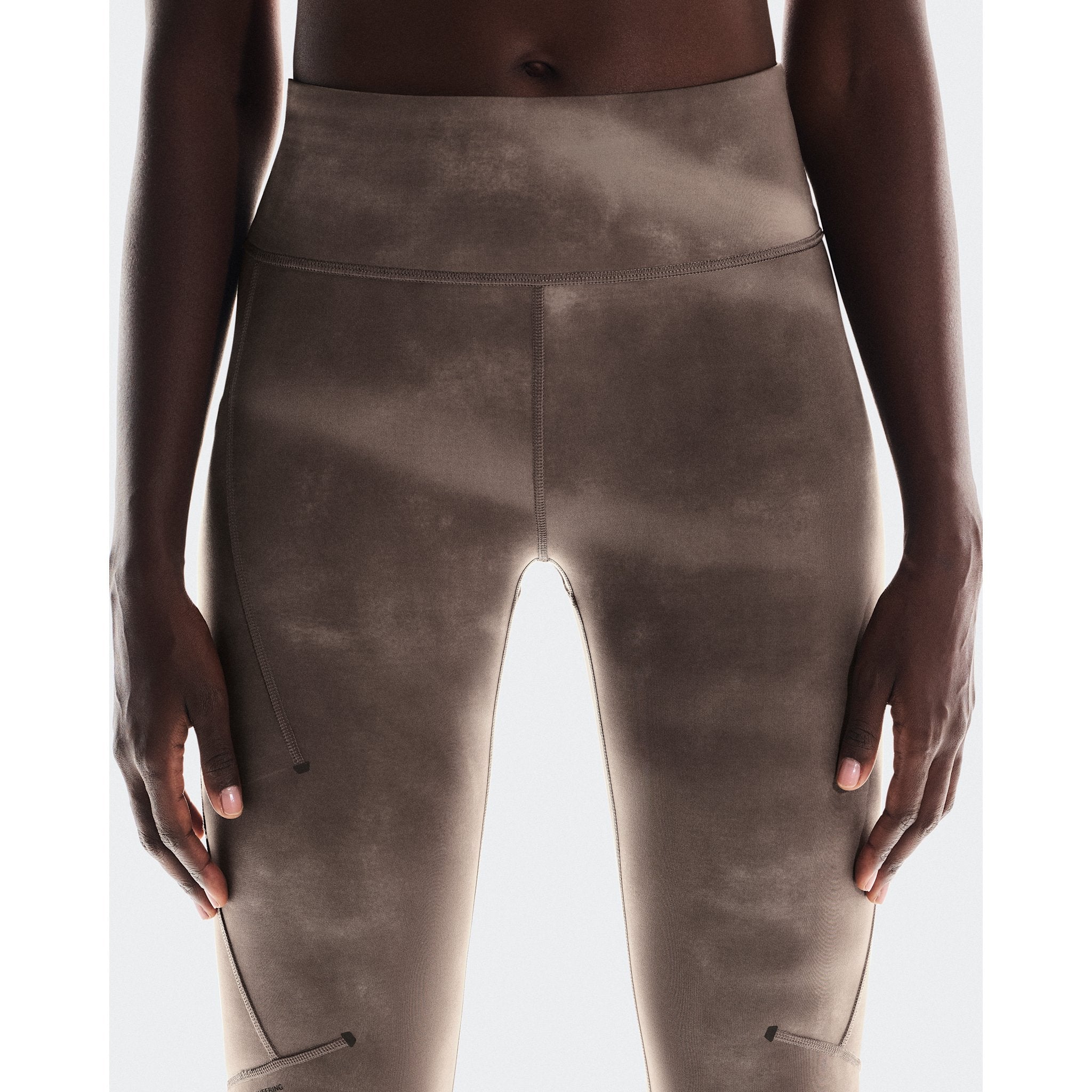 On Performance Tight 7/8 AOP Cinder