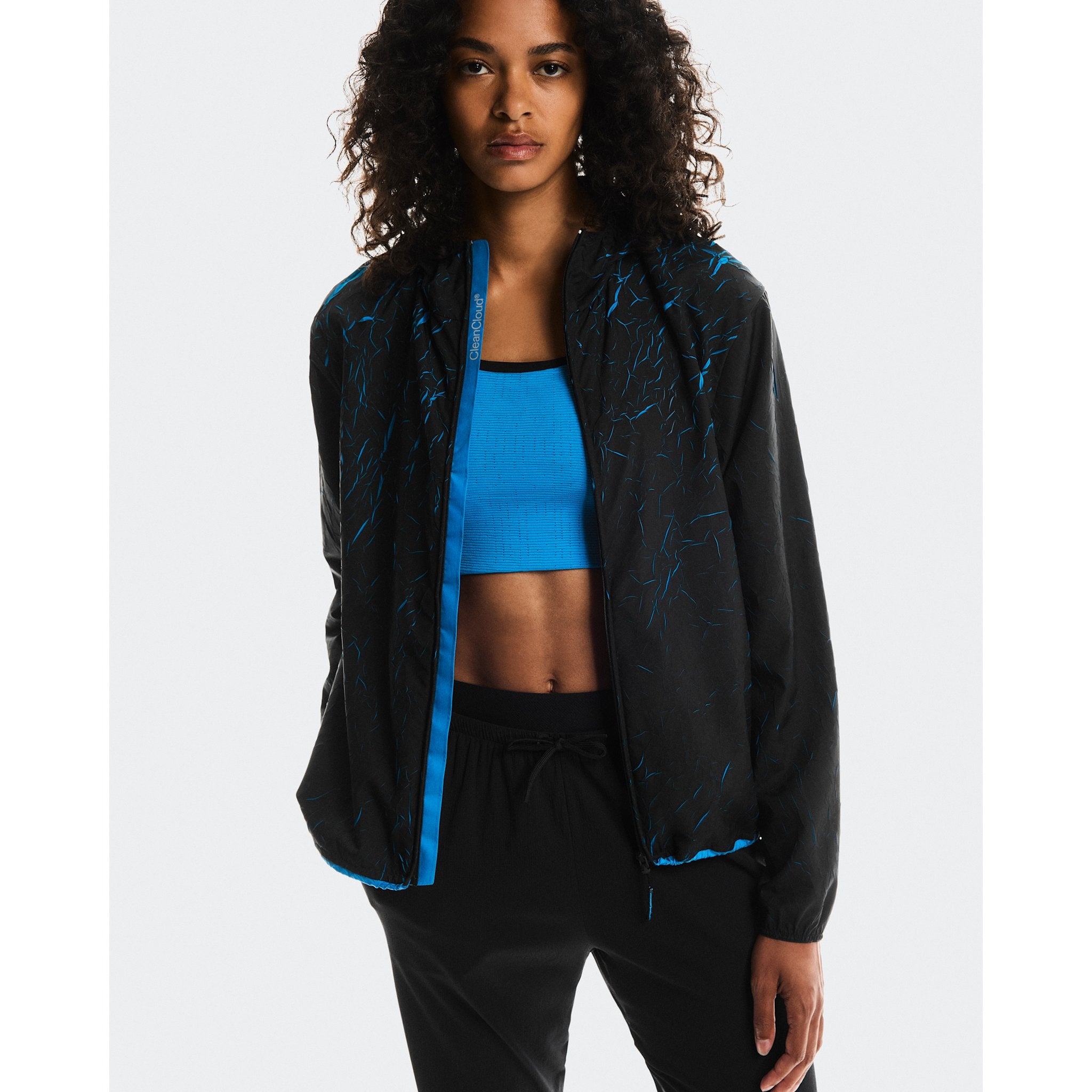 On Pace Run Jacket Malibu | Black