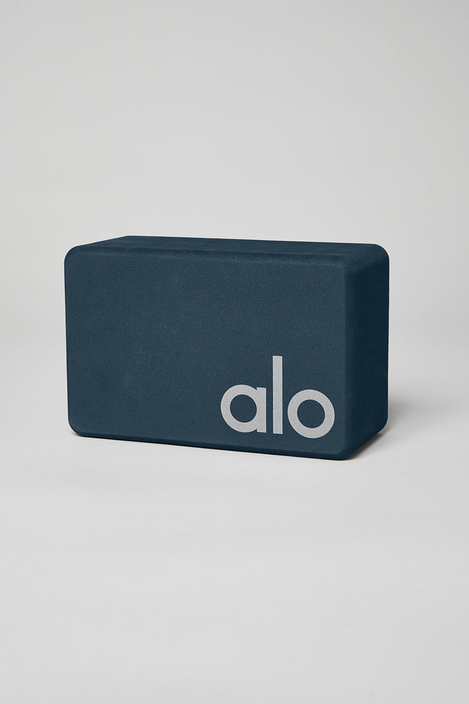 Alo Yoga Uplifting Yoga Block - Eclipse/Silver