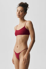Alo Yoga Airmesh Venus Thong - Summer Romance Red