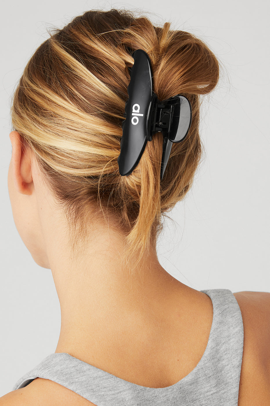 Alo Yoga 90's Claw Clip - Black