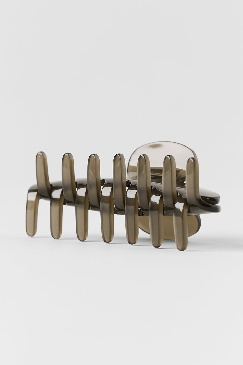 Alo Yoga 90's Claw Clip - Olive Tree Clear