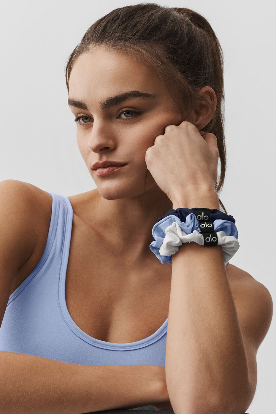 Alo Yoga Fresh Mini Scrunchie 3-Pack - Light Provence Blue/Navy/White