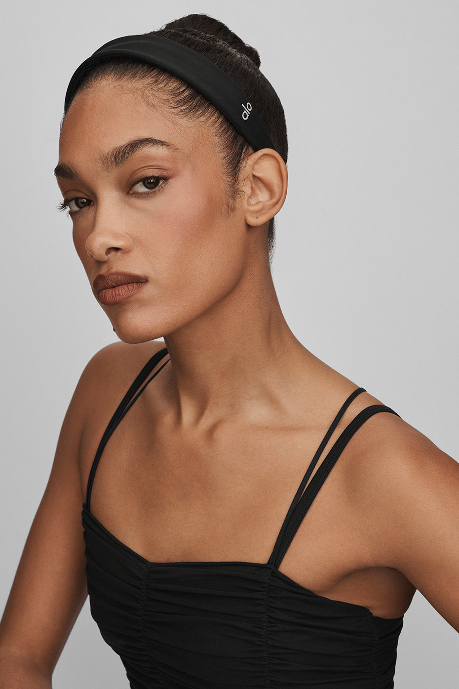 Alo Yoga Airlift So Smooth Headband - Black
