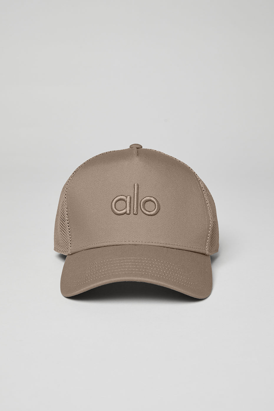 Alo Yoga District Trucker Hat - Gravel