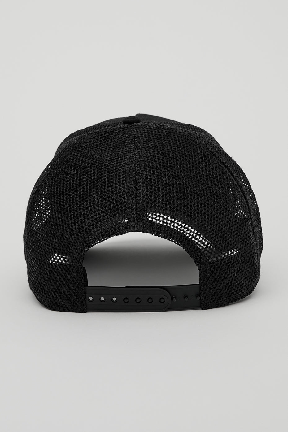 Alo Yoga District Trucker Hat - Black