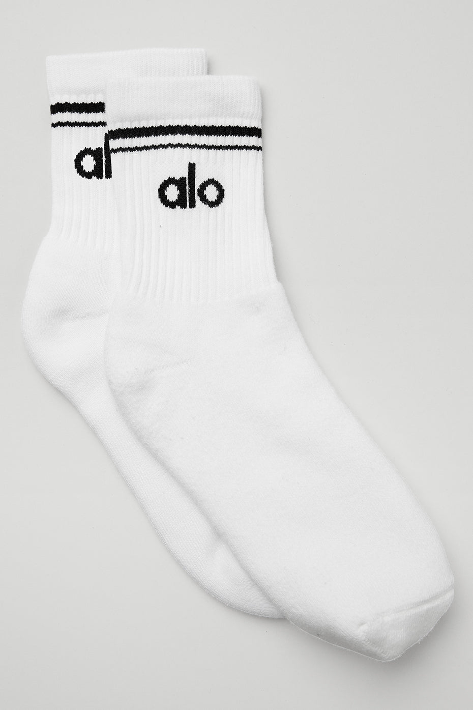 Alo Yoga Unisex Half-Crew Throwback Sock - White/Black