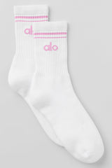 Alo Yoga Unisex Half-Crew Throwback Sock - White/Candy Heart Pink