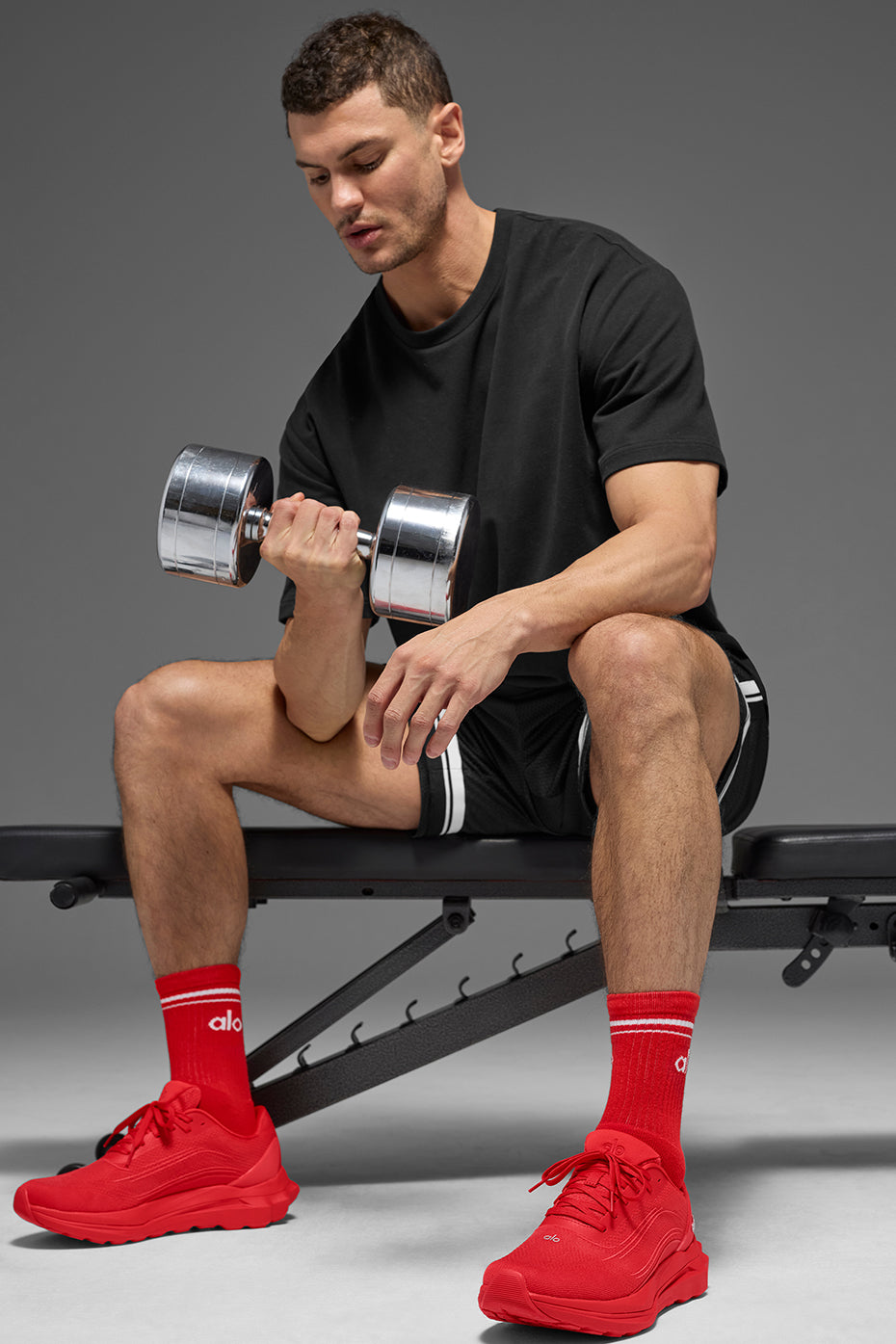 Alo Yoga Unisex Half-Crew Throwback Sock - Bright Red/White