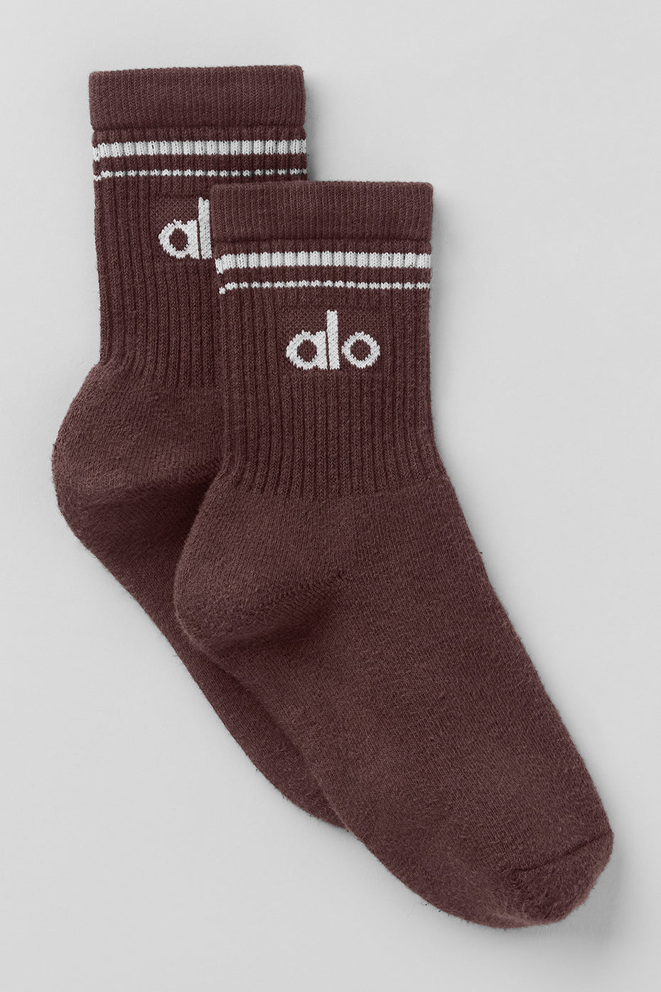 Alo Yoga Unisex Half-Crew Throwback Sock - Brownstone/White