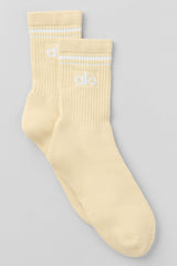 Alo Yoga Unisex Half-Crew Throwback Sock - Candlelight Yellow/White