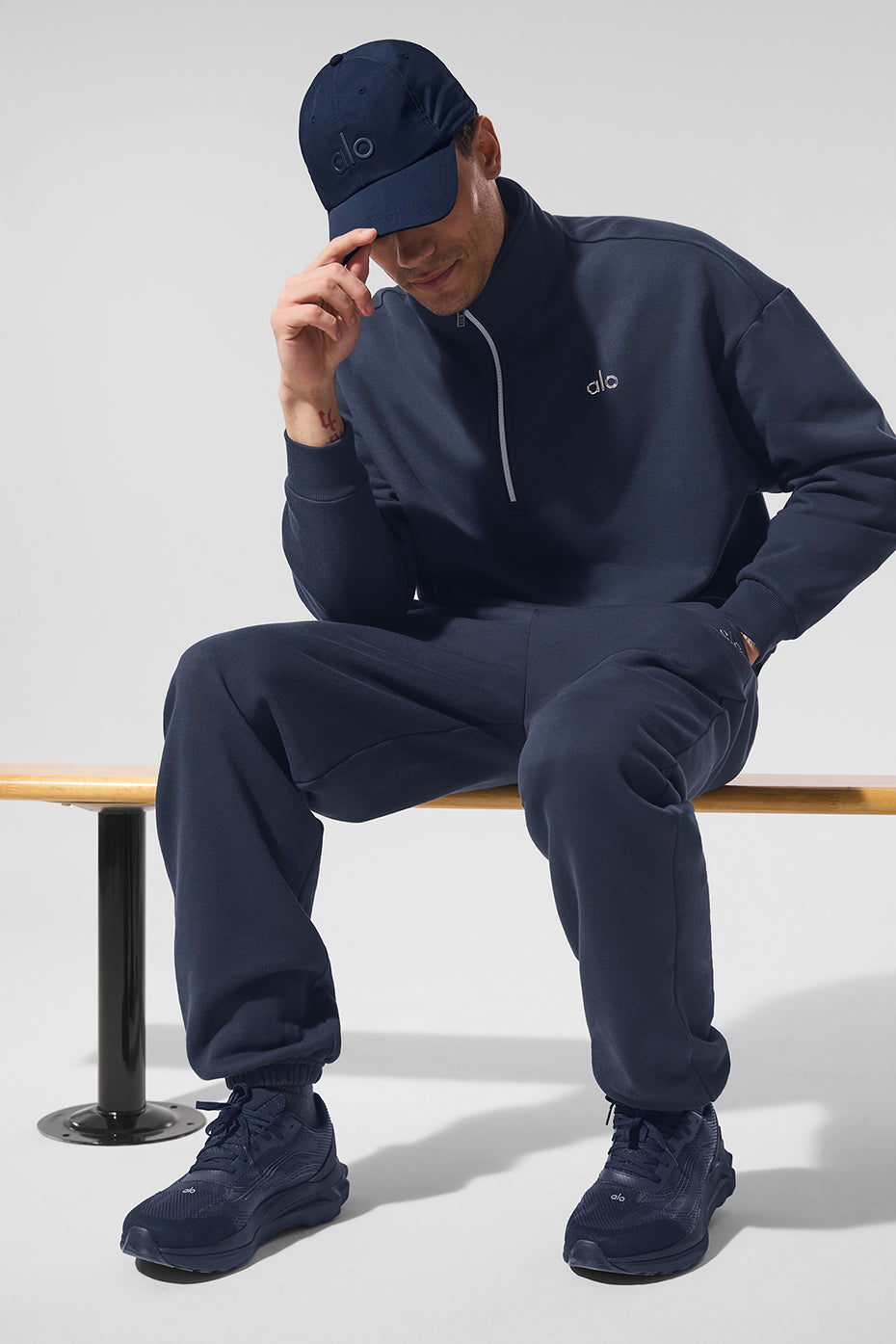 Alo Yoga Performance Off-Duty Cap - Navy/Navy