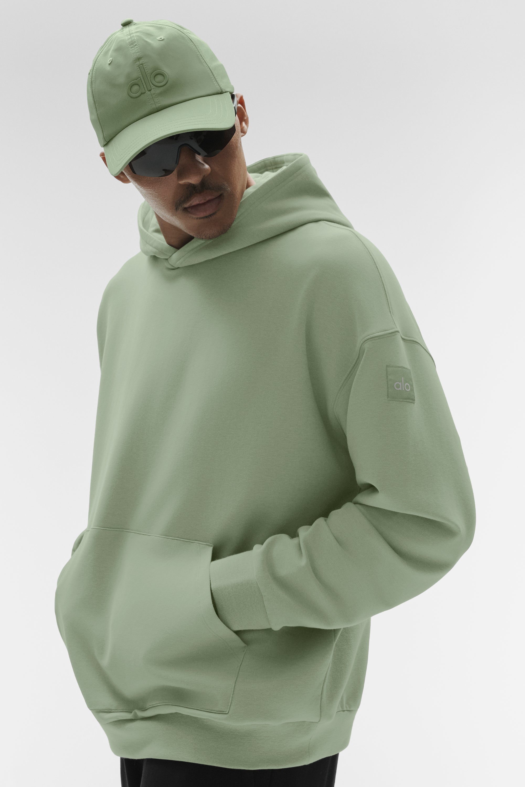 Alo Yoga Performance Off-Duty Cap - Dune Grass