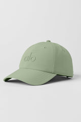 Alo Yoga Performance Off-Duty Cap - Dune Grass
