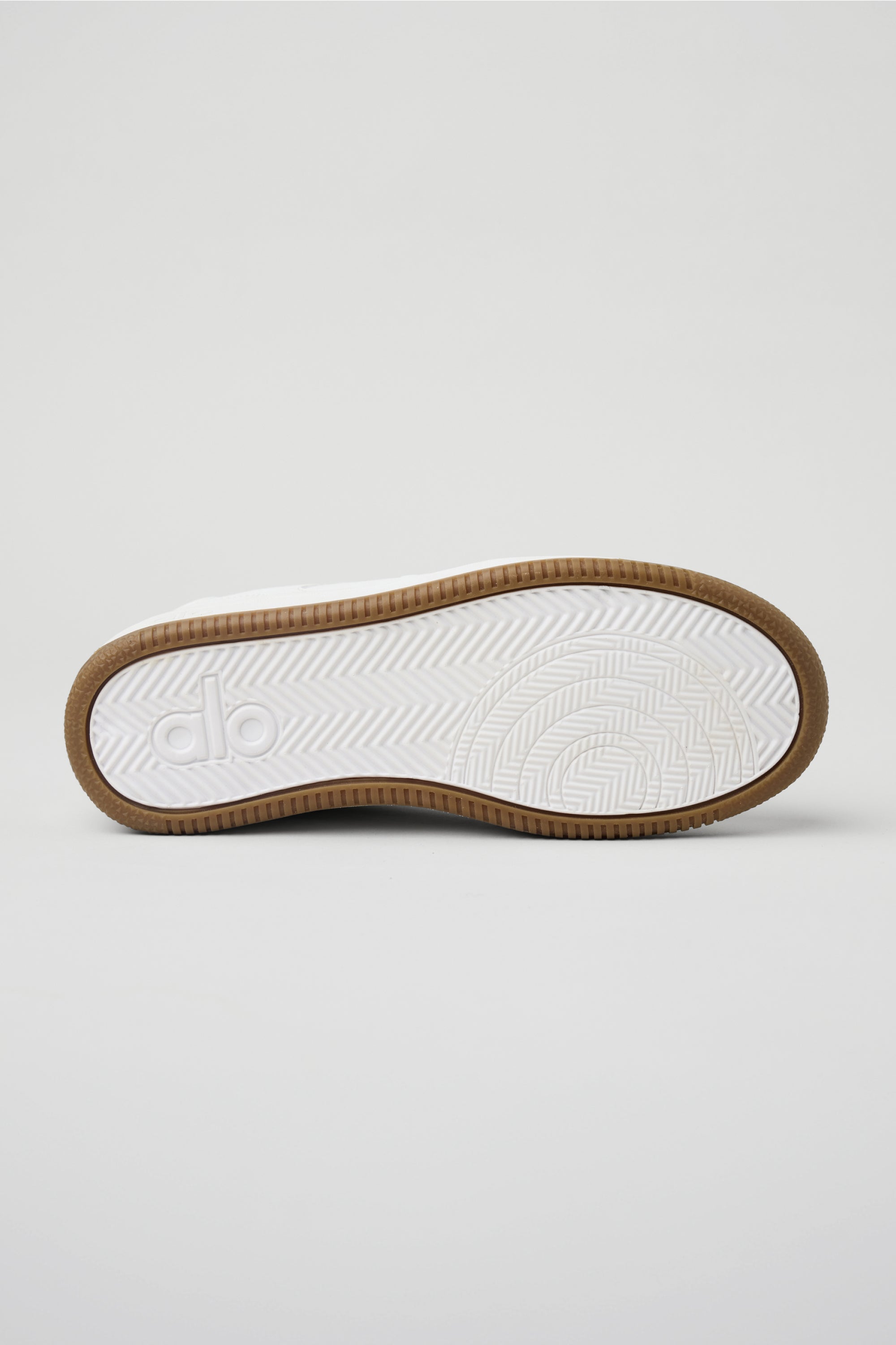 Alo Yoga ALO Recovery Mode Sneaker - Natural White/Gum