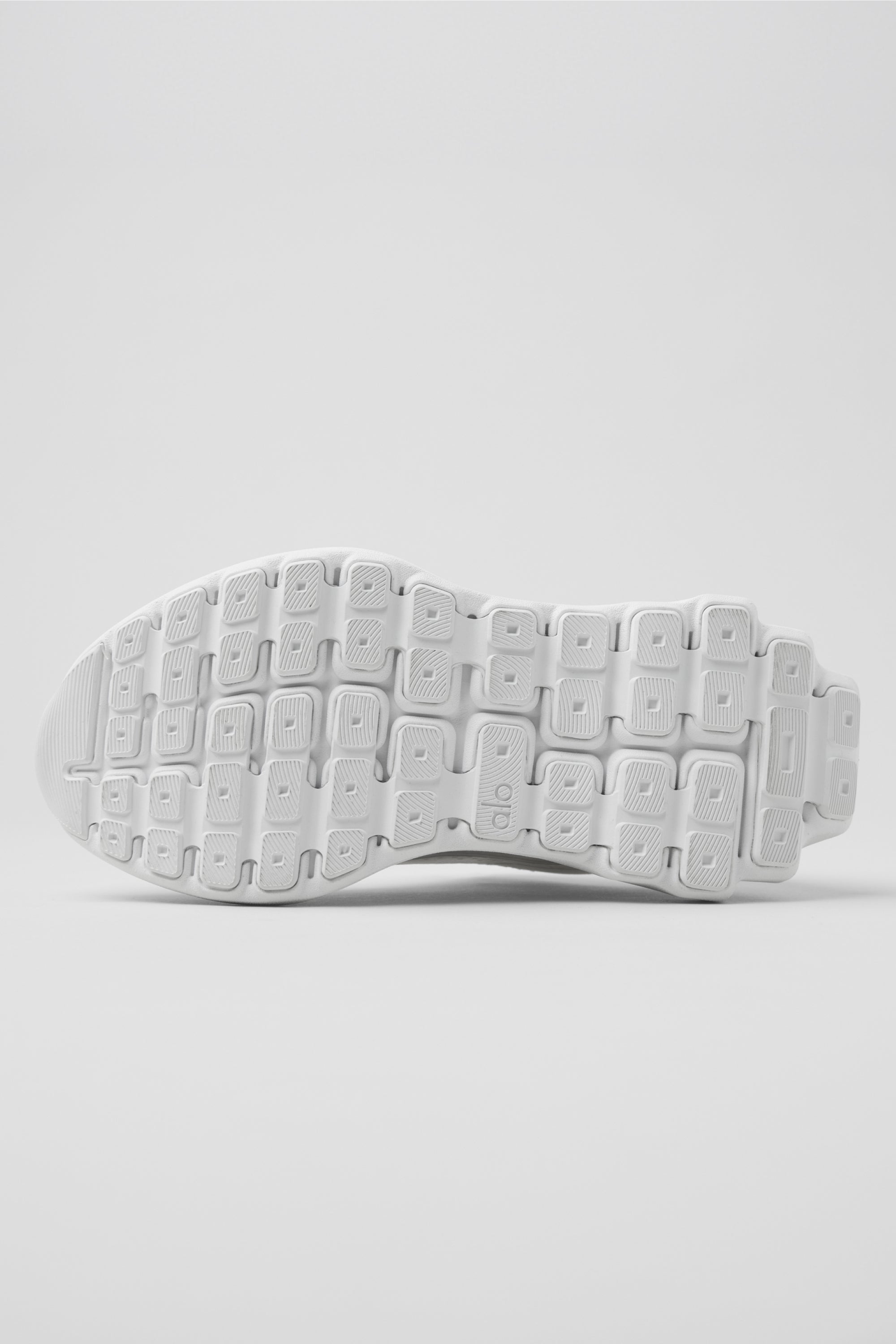 Alo Yoga ALO Runner - White/White