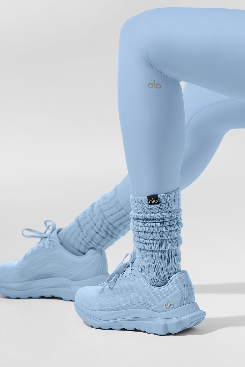 Alo Yoga ALO Runner - Seashell Blue