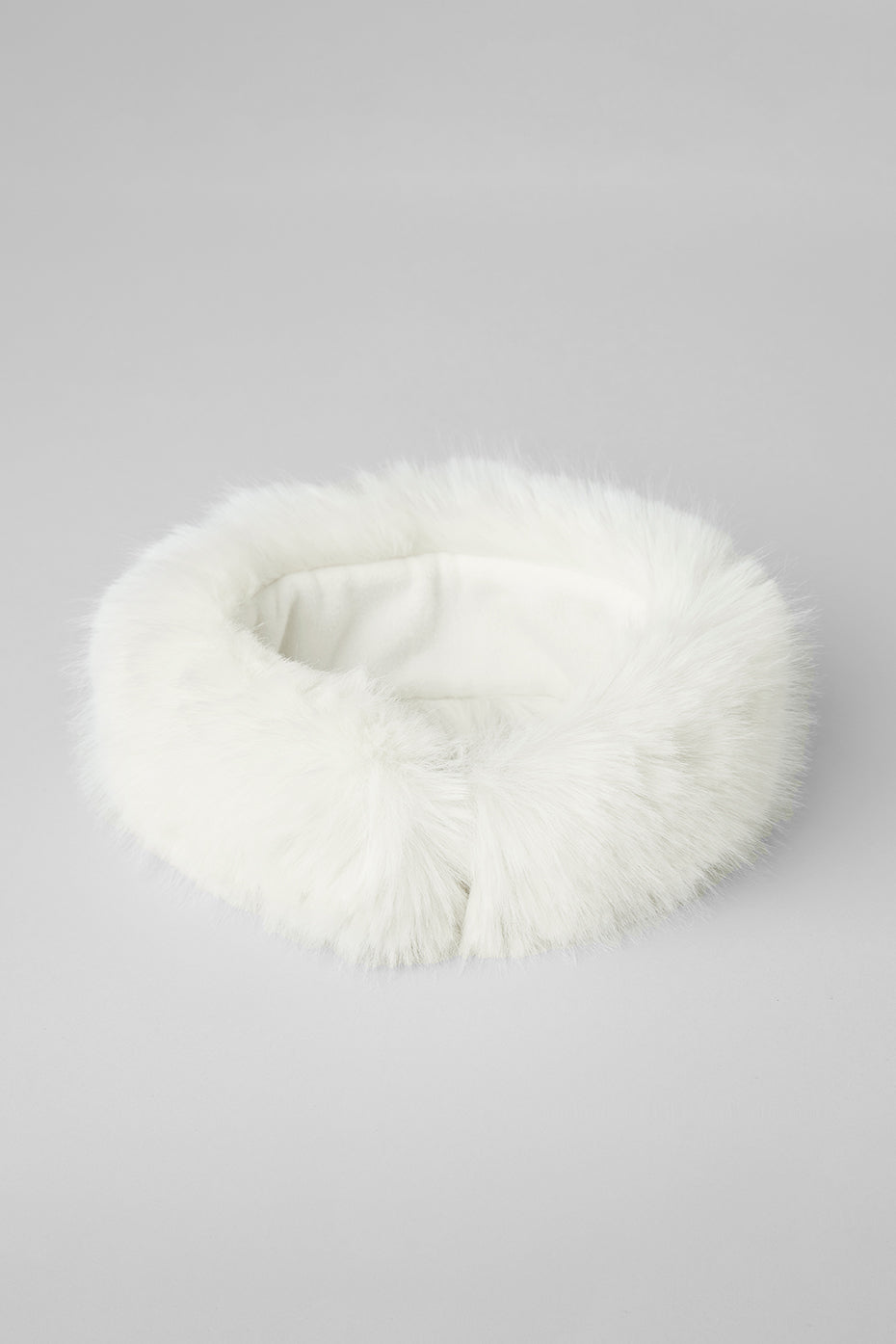 Alo Yoga Opulent Faux Fur Wintersun Headband - Ivory