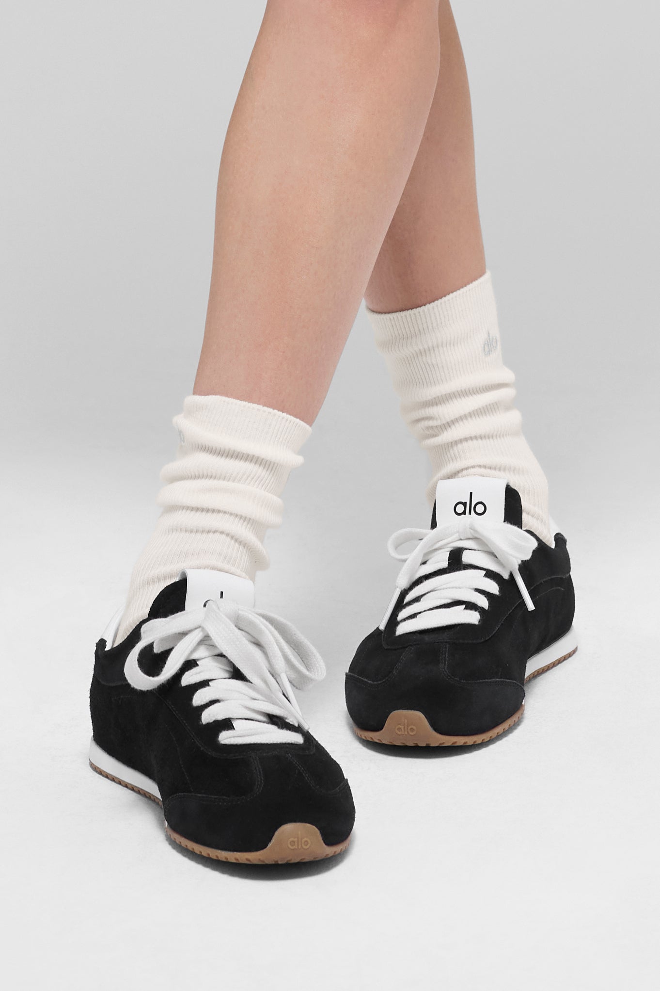 Alo Yoga Unisex Half-Crew Understated Sock - Ivory
