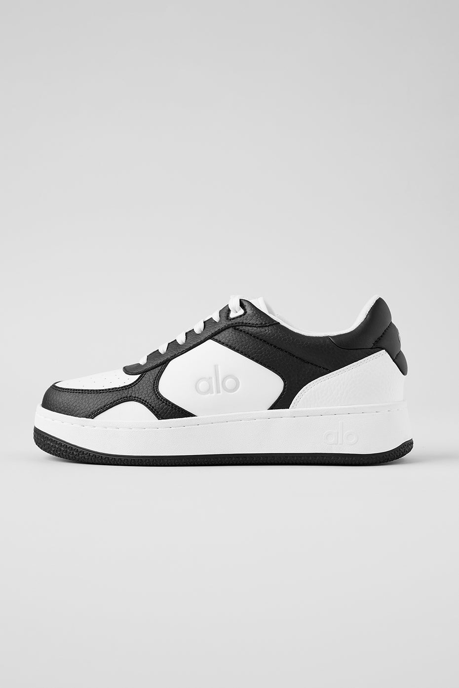 Alo Yoga ALO Recovery Mode Sneaker - Black/White