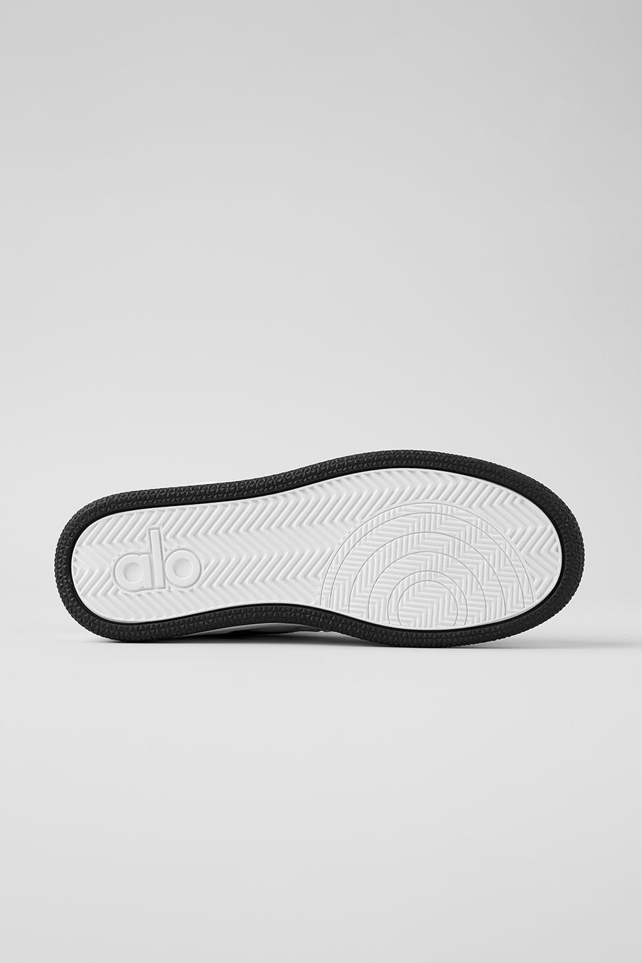 Alo Yoga ALO Recovery Mode Sneaker - Black/White