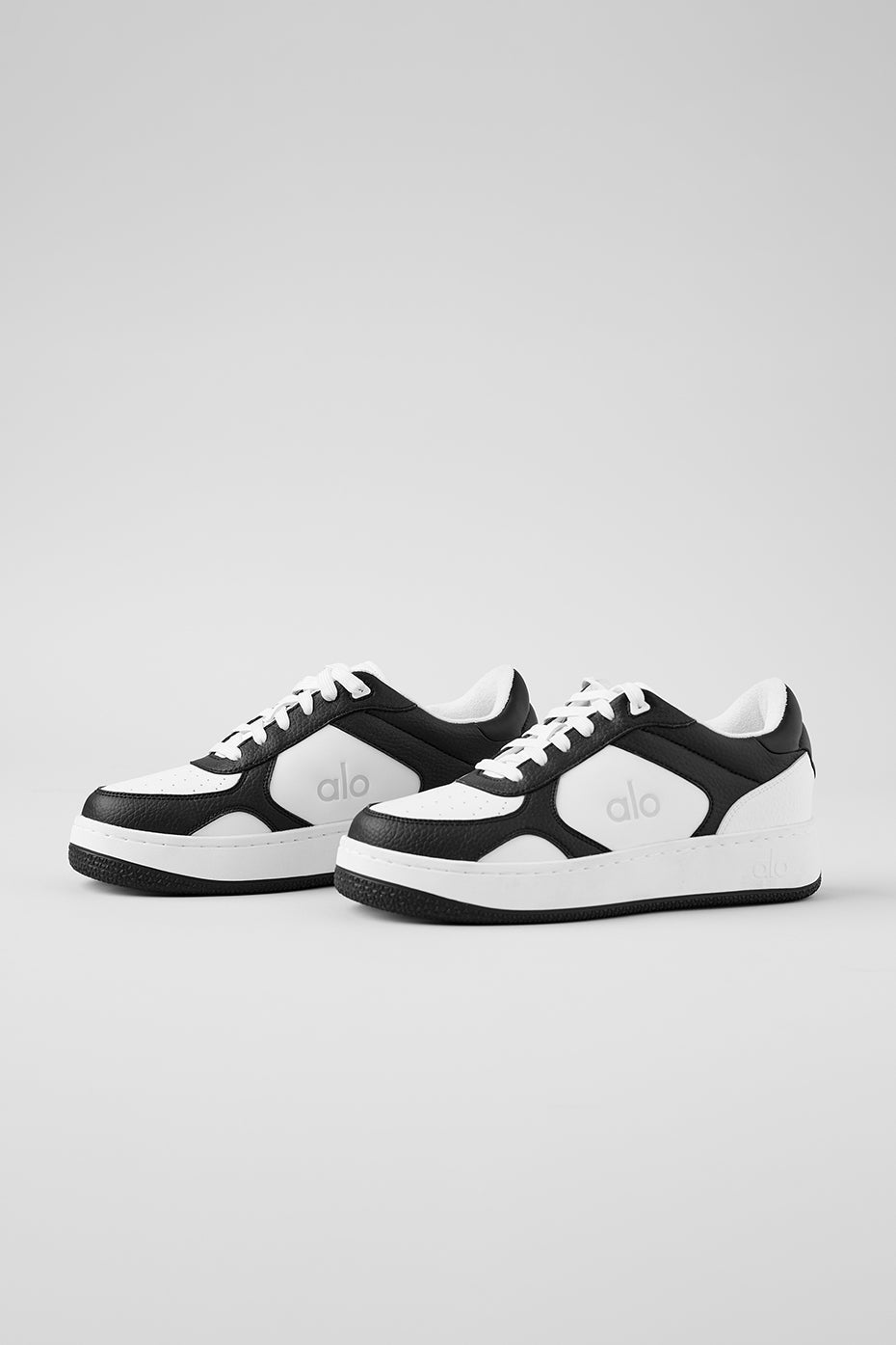 Alo Yoga ALO Recovery Mode Sneaker - Black/White