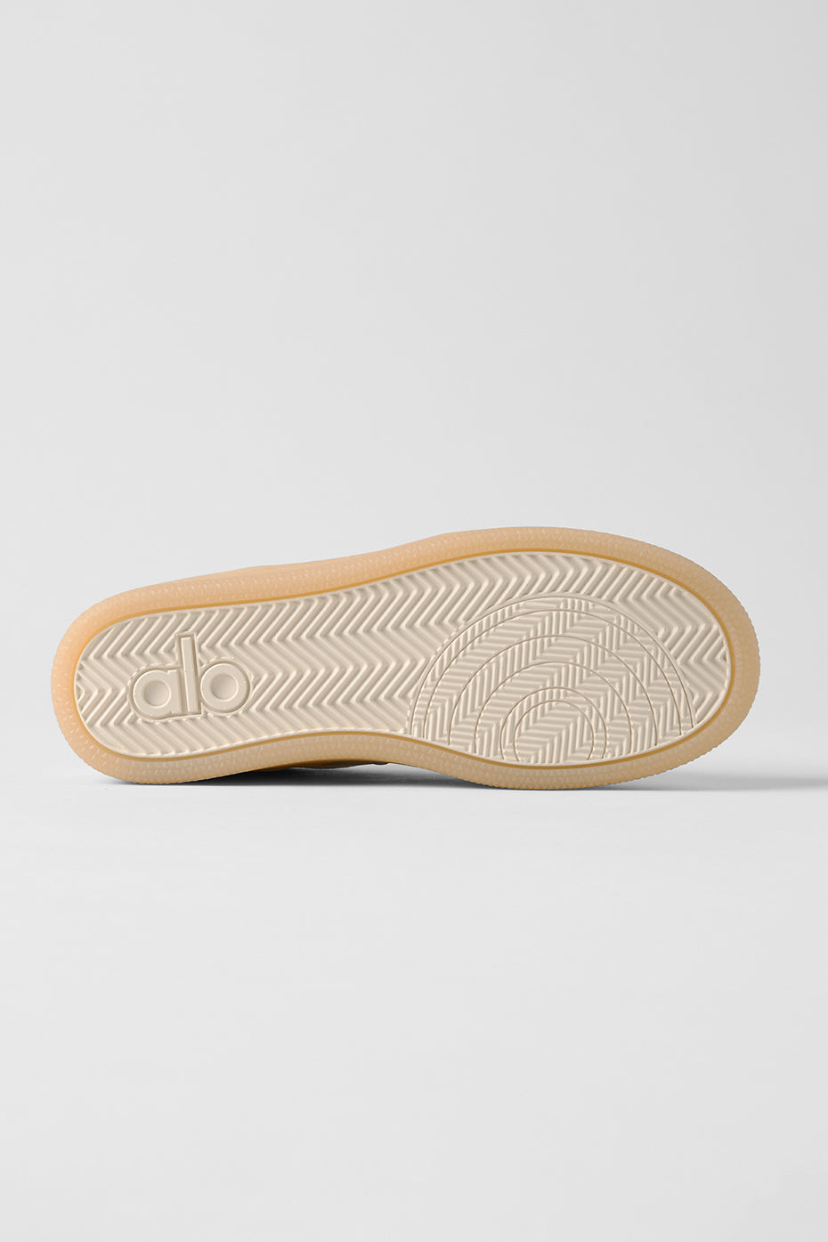 Alo Yoga ALO Recovery Mode Sneaker - Clay