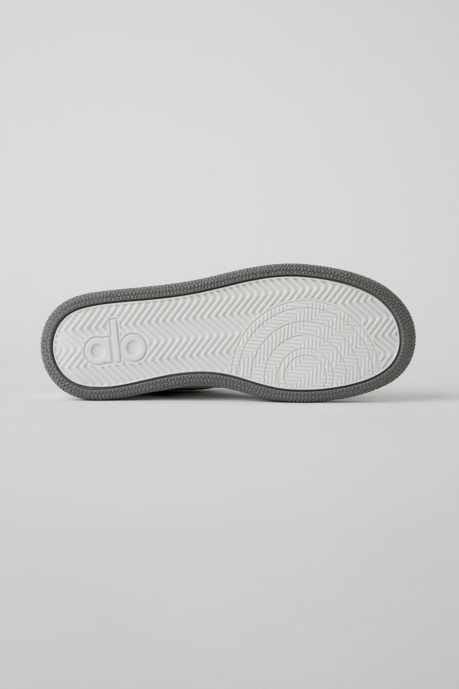 Alo Yoga ALO Recovery Mode Sneaker - Grey/White