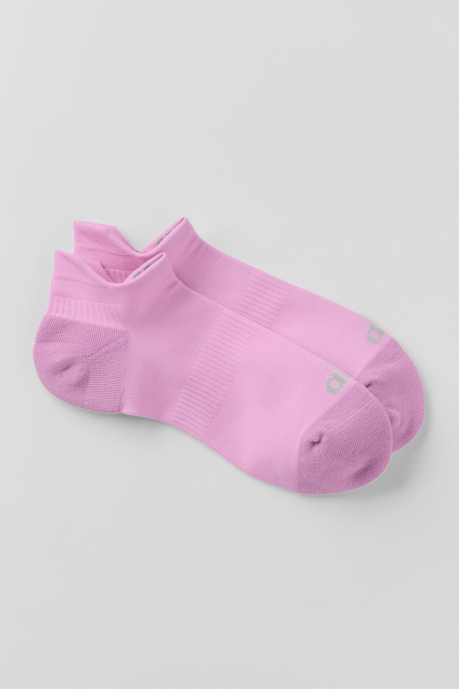 Alo Yoga Unisex Performance Tab Sock - Candy Heart Pink