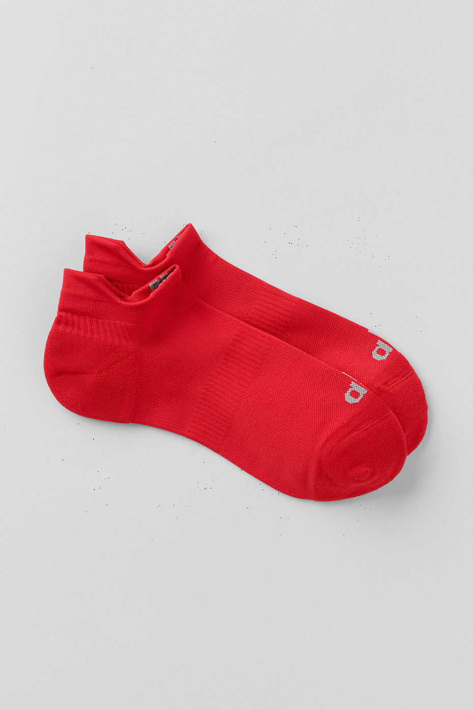 Alo Yoga Unisex Performance Tab Sock - Bright Red