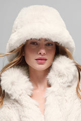 Alo Yoga Faux Fur Starstruck Bucket Hat - Ivory
