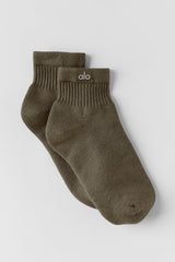 Alo Yoga Quarter Crew Street Sock - Olive Tree