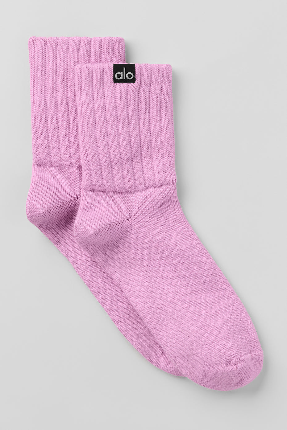 Alo Yoga Unisex Half-Crew Scrunch Sock - Candy Heart Pink
