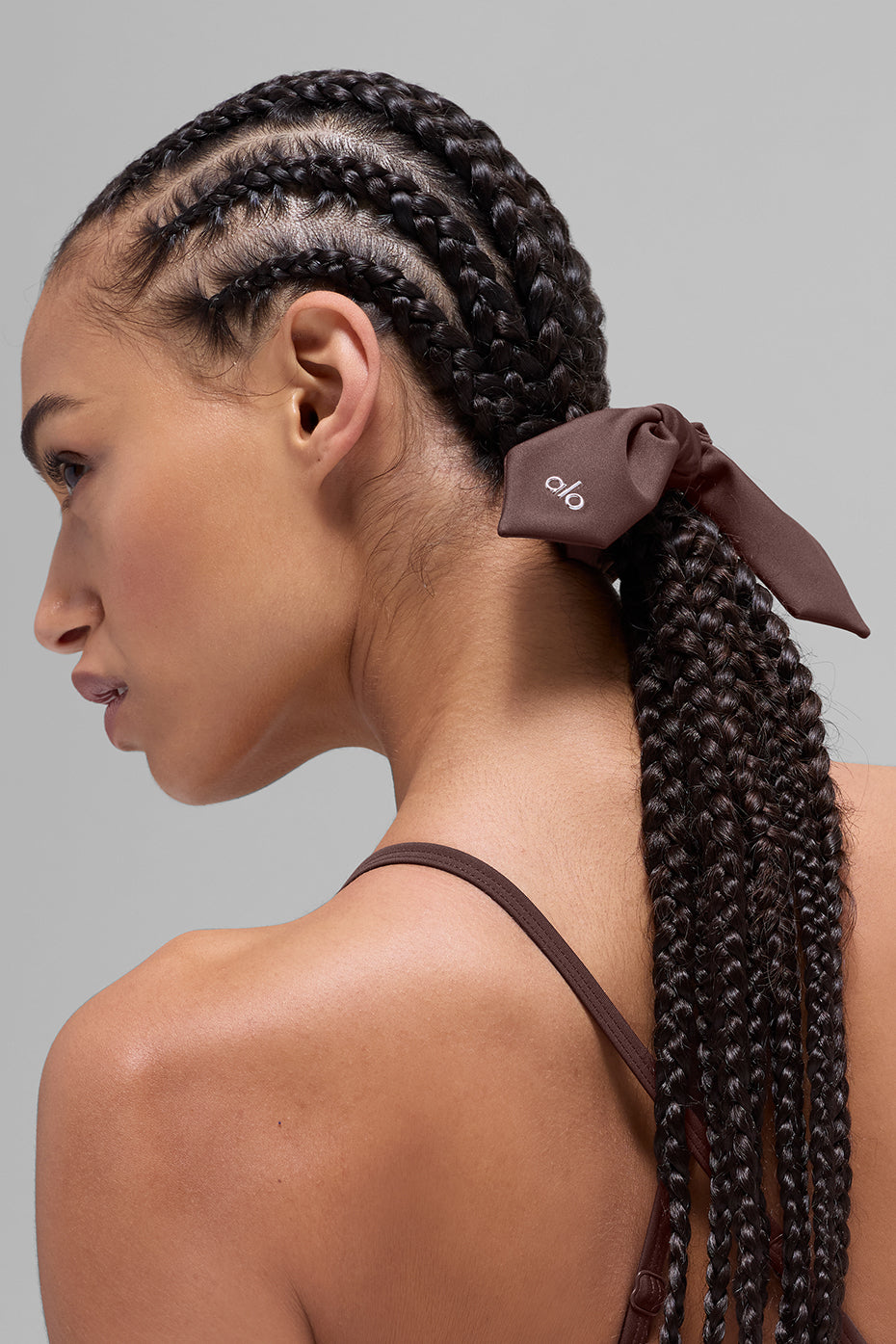 Alo Yoga Airlift Rhythm Scrunchie - Brownstone