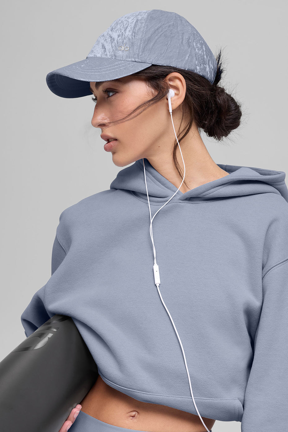 Alo Yoga Velvet Off-Duty Cap - Winter Frost
