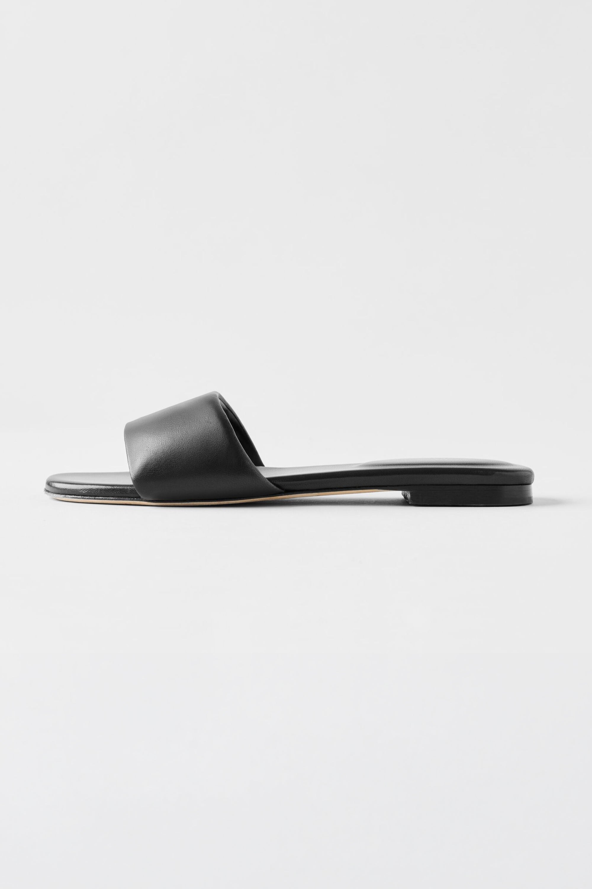 Alo Yoga ALO Classico Sandal - Black